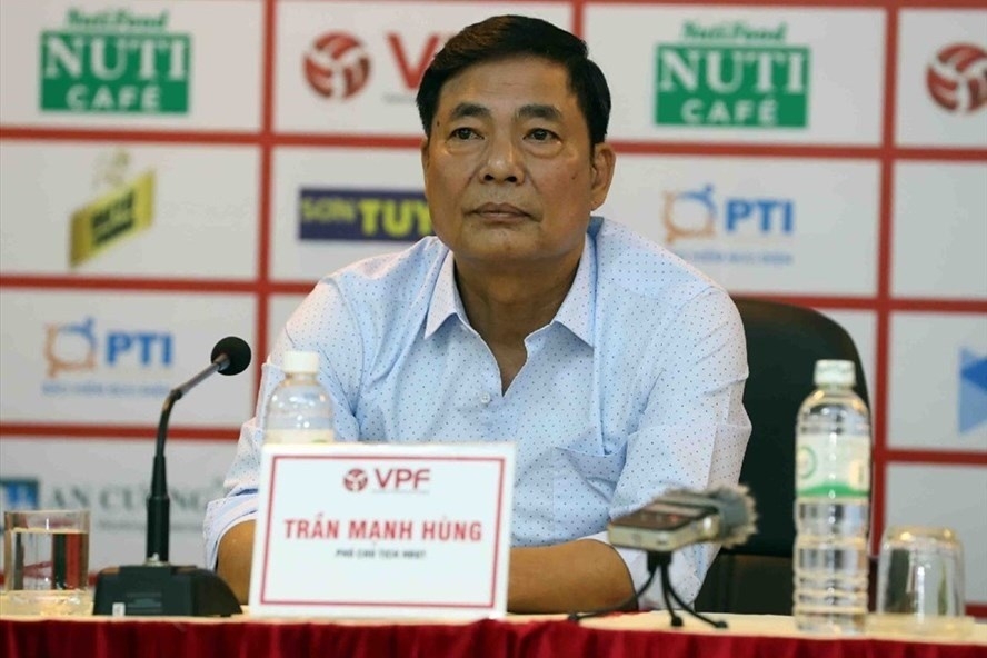 chui boi vang tuc trong cuoc hop vff cuoc hop cua to chuc hay hop cho