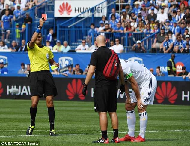tat doi thu ibrahimovic nhan the do dau tien o my