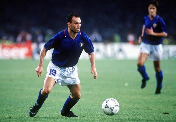 ki uc world cup italia 90 khong chi co mua he nuoc y