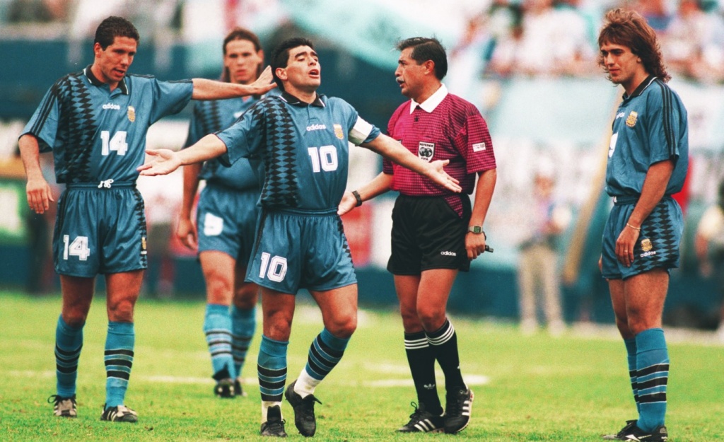 ki uc world cup 1994 khi bong da la nguyen nhan gay chet nguoi