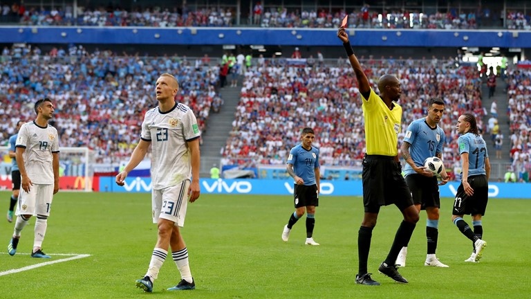 truc tiep uruguay vs nga 21h00 256 bang a world cup 2018 tuyen nga chi con choi voi 10 nguoi