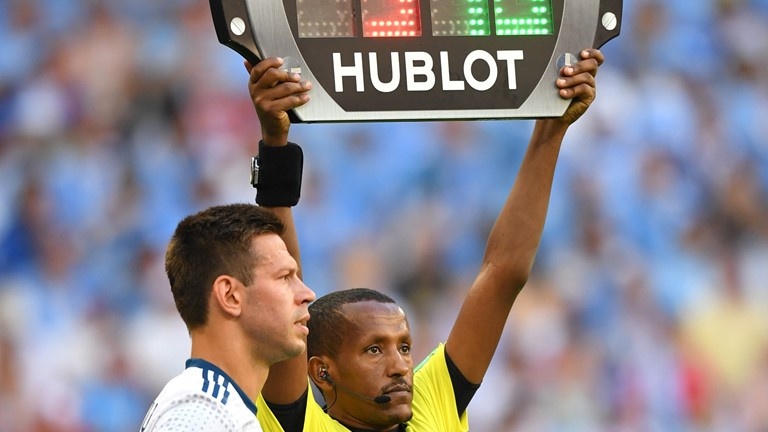 truc tiep uruguay vs nga 21h00 256 bang a world cup 2018 tuyen nga chi con choi voi 10 nguoi