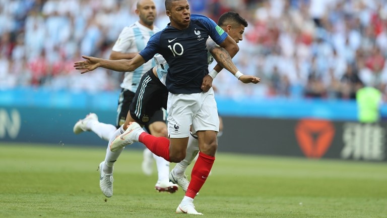 video ban thang ket qua phap vs argentina vong 18 world cup 2018 mbappe thang hoa phap di tiep xung dang