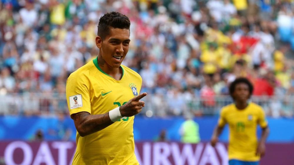 roberto firmino bai tay trong tay ao cua tite