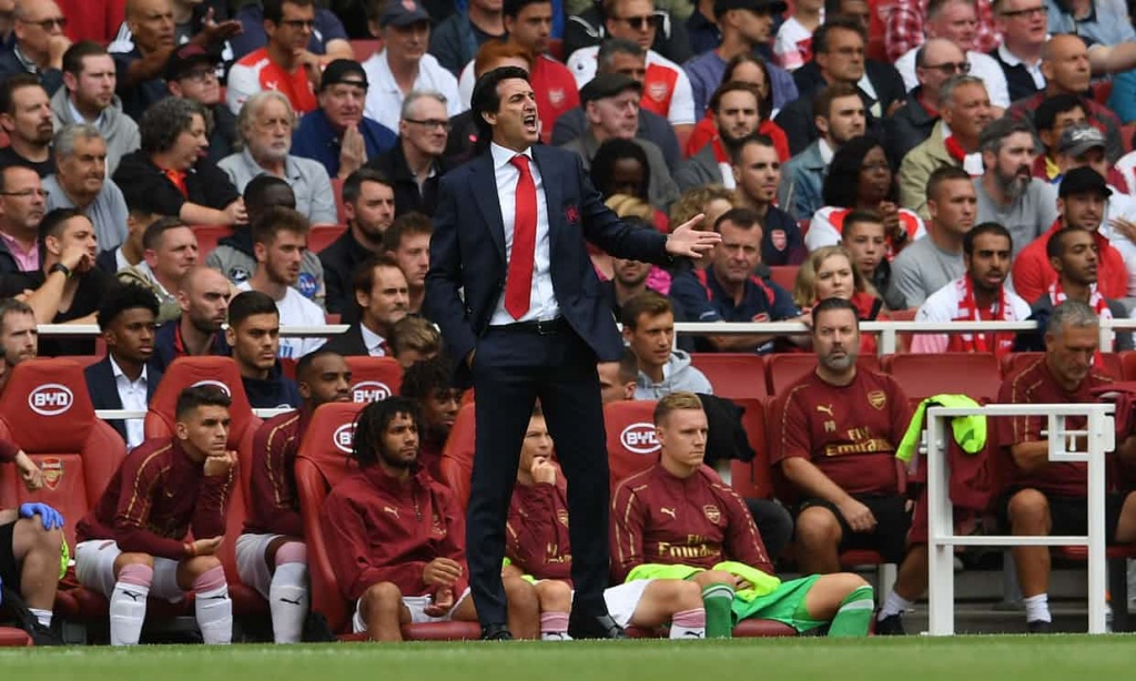 arsenal thua tran ra mat dao dien moi kich ban cu hay emery la wenger phien ban 20
