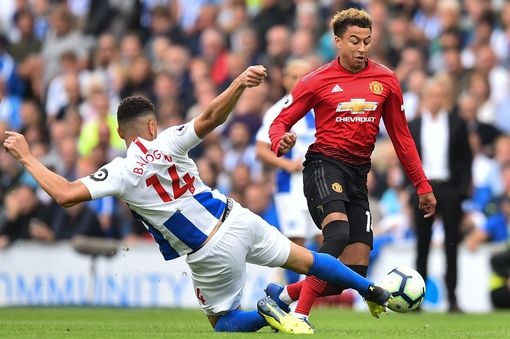 truc tiep brighton 3 1 mu vong 2 premier league 2018 tan cong trong vo vong