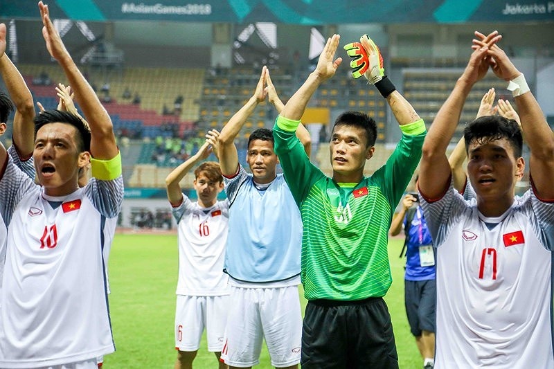 nhanh dau cua olympic viet nam la nang hay nhe