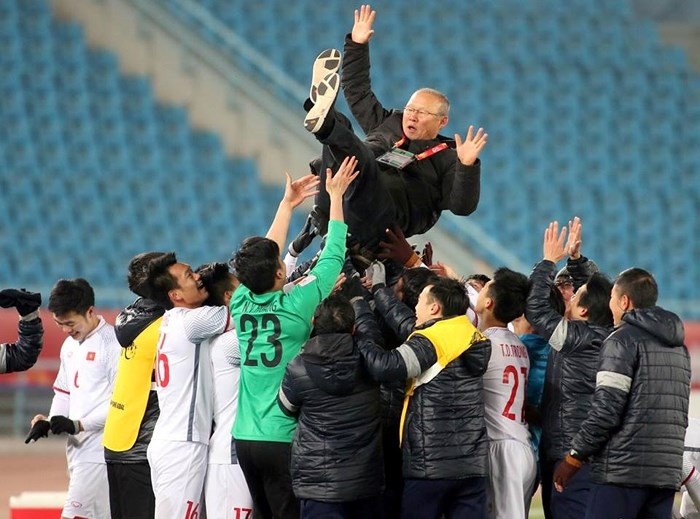 u23 viet nam vao ban ket asiad 2018 dung goi do la ki tich