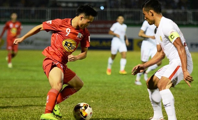 truc tiep tp hcm vs hagl vong 22 v league 2018 chien thang la le song