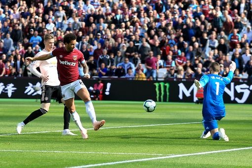 truc tiep west ham vs mu quy do bi dan truoc
