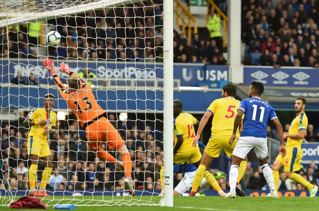 truc tiep everton vs crystal palace the tran thay doi chong mat
