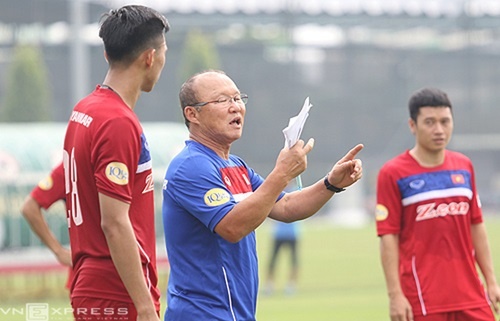 hlv park hang seo lo ngai nguy co dan xep ti so o aff cup
