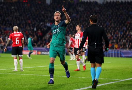 truc tiep psv vs tottenham  ruot duoi ti so hap dan hugo lloris nhan the do