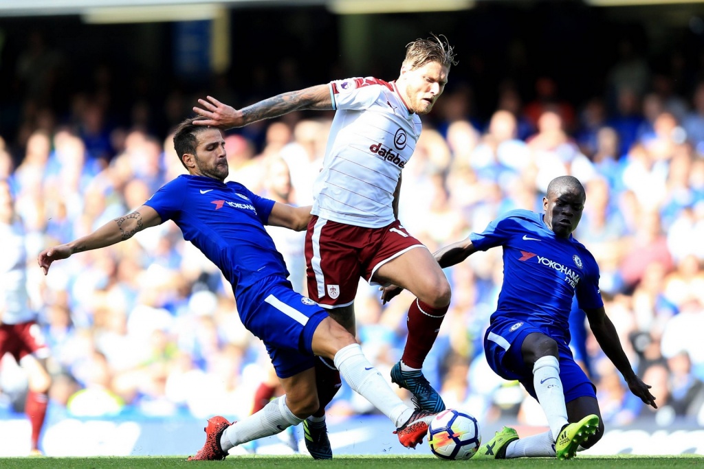 truc tiep burnley vs chelsea vong 10 ngoai hang anh the clarets lep ve