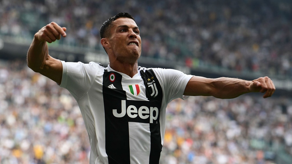 ronaldo se vuot modric de gianh qua bong vang 2018
