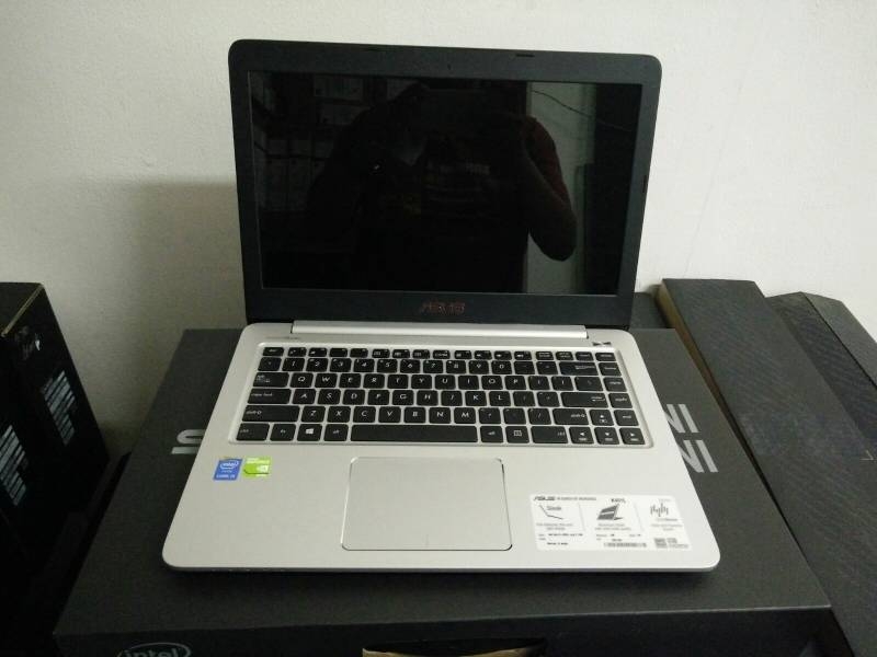 nhung laptop mong nhe trong tam gia 15 trieu dong