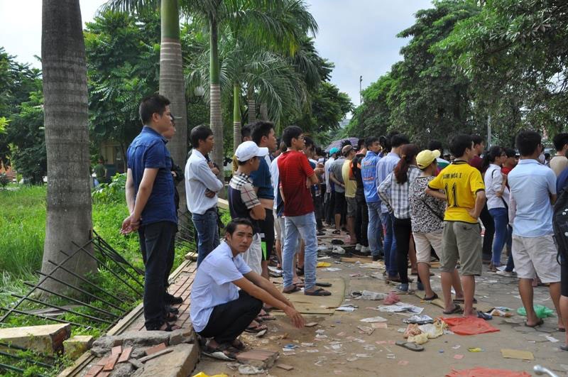 ve xem viet nam vs philippines ban ket aff cup 2018 khi tinh yeu di kem su nghi ngo
