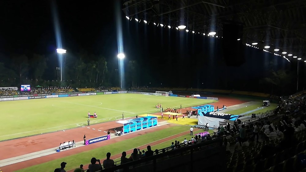 can canh san nha dt philippines thua xa cac san bong tai vleague