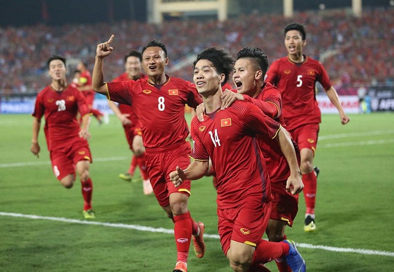 doi hinh viet nam vs malaysia chung ket aff cup 2018 tien dung cong phuong anh duc tai xuat