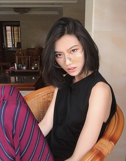 ngam nhin khoanh khac ngot ngao cua cap doi dong tinh hot nhat qua dat