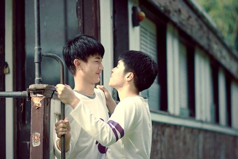 6 bi quyet bo tui khi di du lich danh cho nhung cap doi trong cong dong lgbt