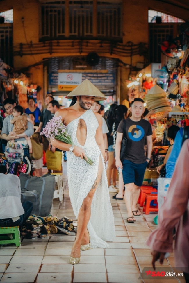 bat ngo voi tinh cam nguoi viet danh cho vua catwalk sinon loresca