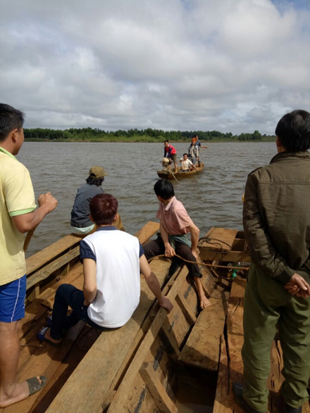 tim thay thi the 3 nan nhan trong gia dinh nong dan bi lat thuyen o dak nong