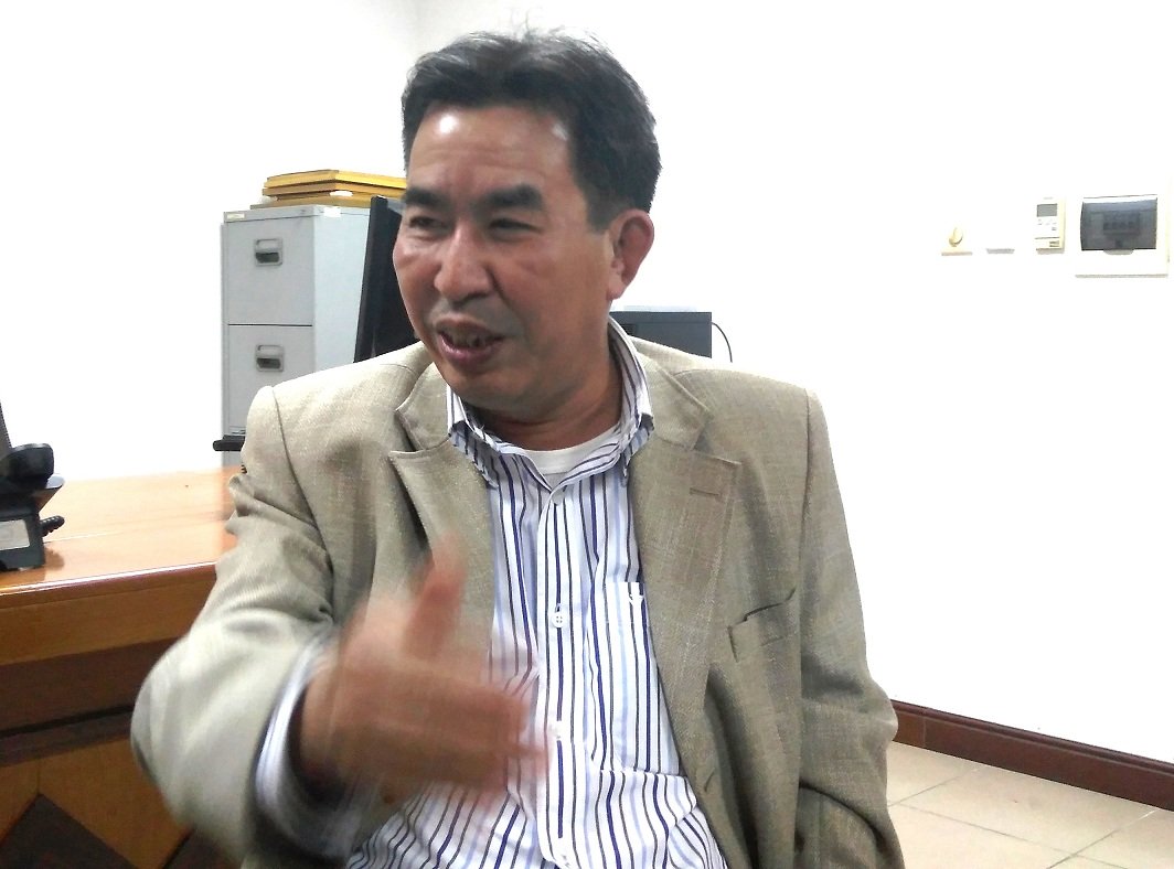 tang cao nhat 8000 donglit khong de gia xang thap hon cac nuoc