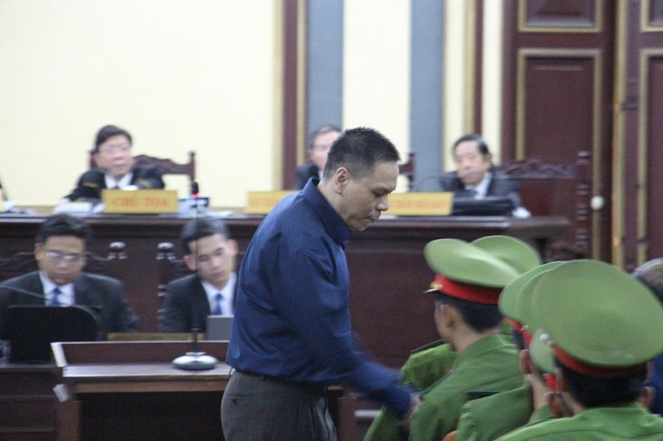 cap nhat phien toa xu pham cong danh tram be chieu 111 ong danh xin hdxx xem xet cho nhung giam doc ao