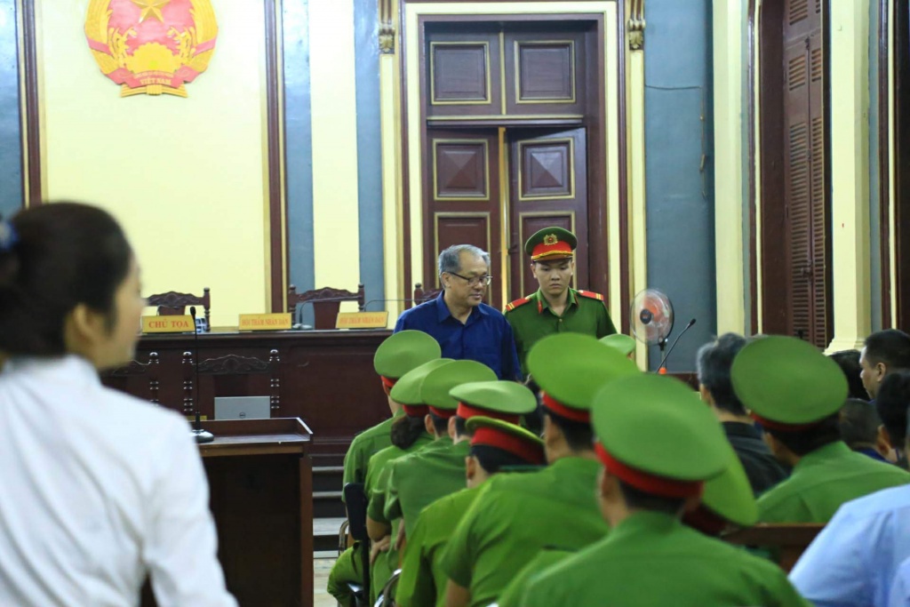cap nhat phien toa xu pham cong danh tram be sang 121 lam ro hanh vi vay 4700 ty tai bidv