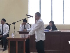 Đang xử kẻ dâm ô bé gái lớp 5 khiến nạn nhân tự tử