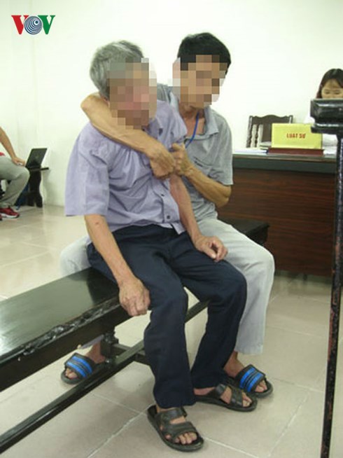hom nay xu phuc tham nguoi dan ong 79 tuoi xam hai be gai 3 tuoi