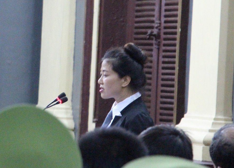 live phien toa xu pham cong danh tram be chieu 241 du hoc thuc thap nhung toi da lam ngan hang tin dung gan 10 nam