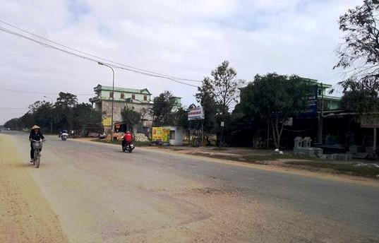 tren duong ve nha can bo huyen bi dam nhap vien