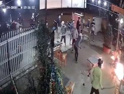 Điều tra nhóm người mang hung khí doạ chém chủ quán nhậu