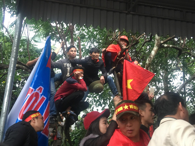 than tho voi ban thua phut cuoi trieu nguoi van ho vang viet nam vo dich