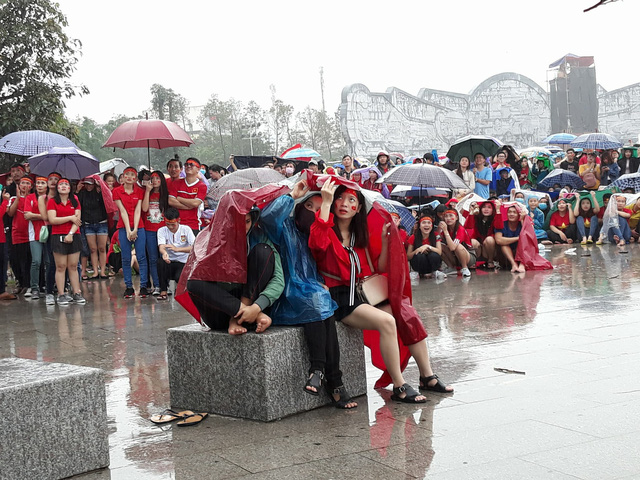 than tho voi ban thua phut cuoi trieu nguoi van ho vang viet nam vo dich
