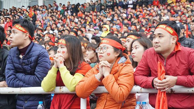 than tho voi ban thua phut cuoi trieu nguoi van ho vang viet nam vo dich