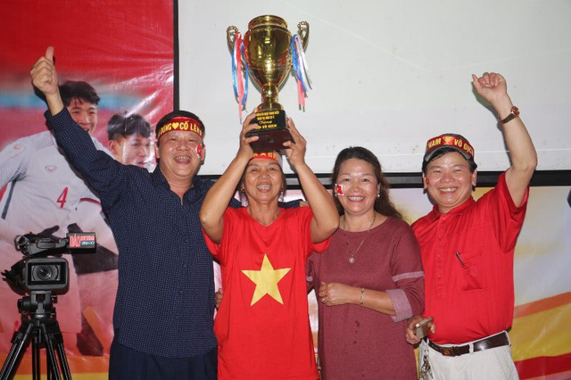than tho voi ban thua phut cuoi trieu nguoi van ho vang viet nam vo dich