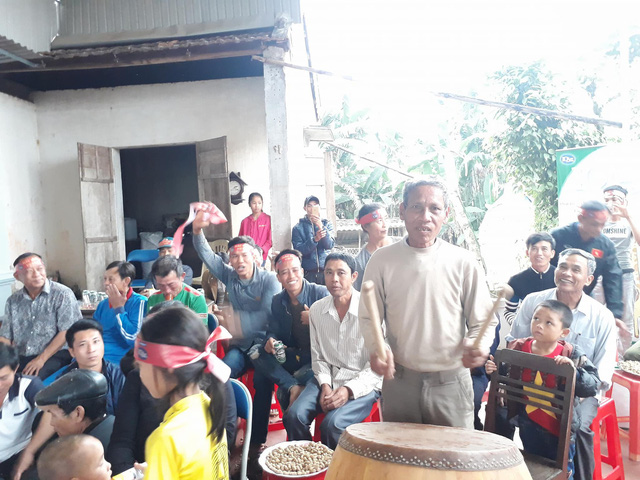 than tho voi ban thua phut cuoi trieu nguoi van ho vang viet nam vo dich