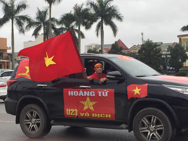 than tho voi ban thua phut cuoi trieu nguoi van ho vang viet nam vo dich