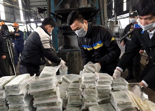 tieu huy 300 banh heroin trum ma tuy van chuyen bang xe fortuner