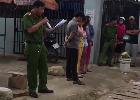 beu nguoi mua ban dam giua duong cong an huyen phu quoc bao cao gi