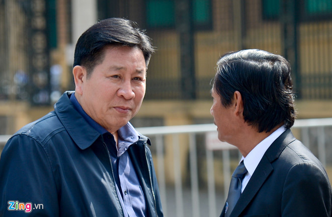 hai cuu thu truong cong an noi khong biet vu nhom chuyen nhuong dat