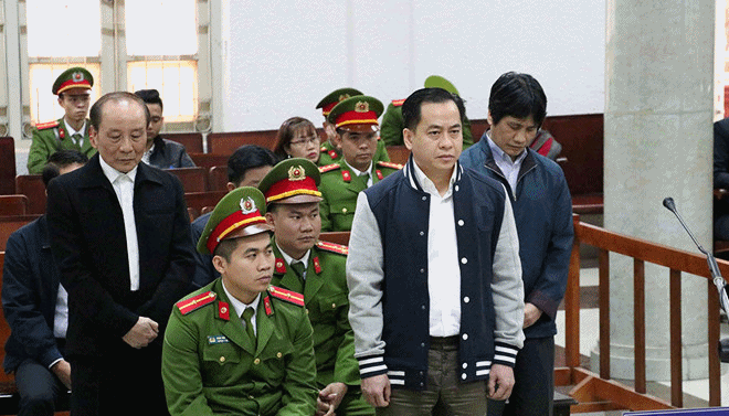 de nghi thu hoi cac khu dat vang lien quan den vu nhom