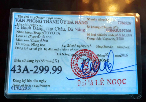 da nang bac thong tin bi thu thanh uy di xe bien so gia