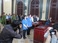 nguoi nhan tin de doa chu tich da nang linh 18 thang tu