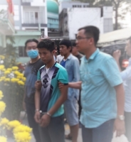 cap vo chong bi nam thanh nien dam chet trong nha