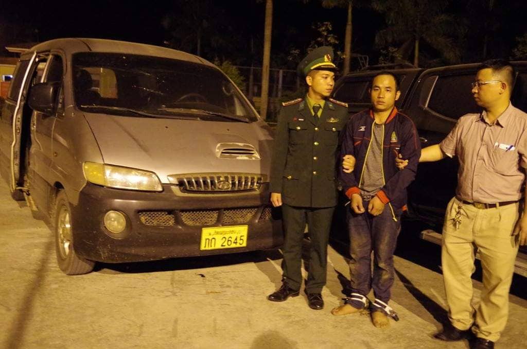 vu bat gan 300kg ma tuy cac doi tuong da dua ma tuy qua bien gioi nhu the nao