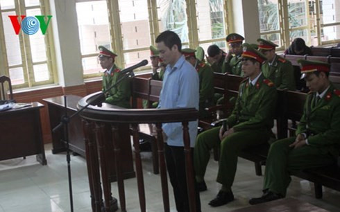 ke giet nguoi trong an oan nguyen thanh chan lai hau toa